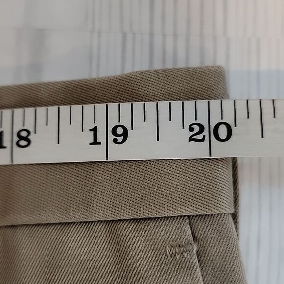 Dockers original classic fit chinos in tan Men's Size 40X34 - Picture 14 of 16